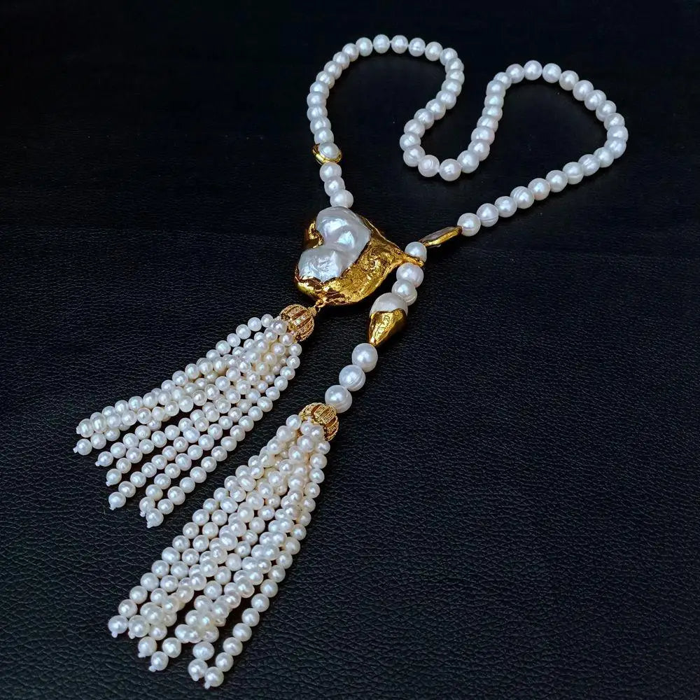 Endearing White Keshi Pearl Oval Pendant Necklace Chain / Ruchi