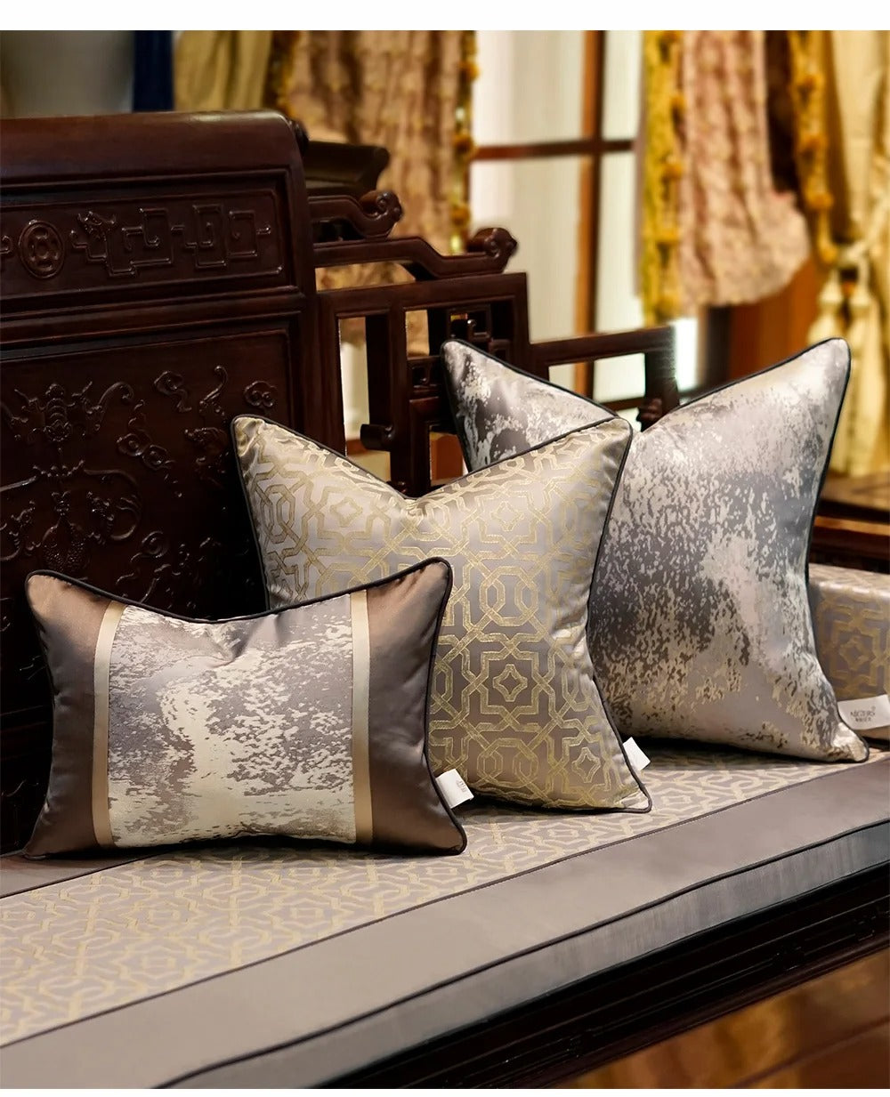 Chic Elegance Polyester Jacquard Square Embroidered Pillow Case / Ruchi