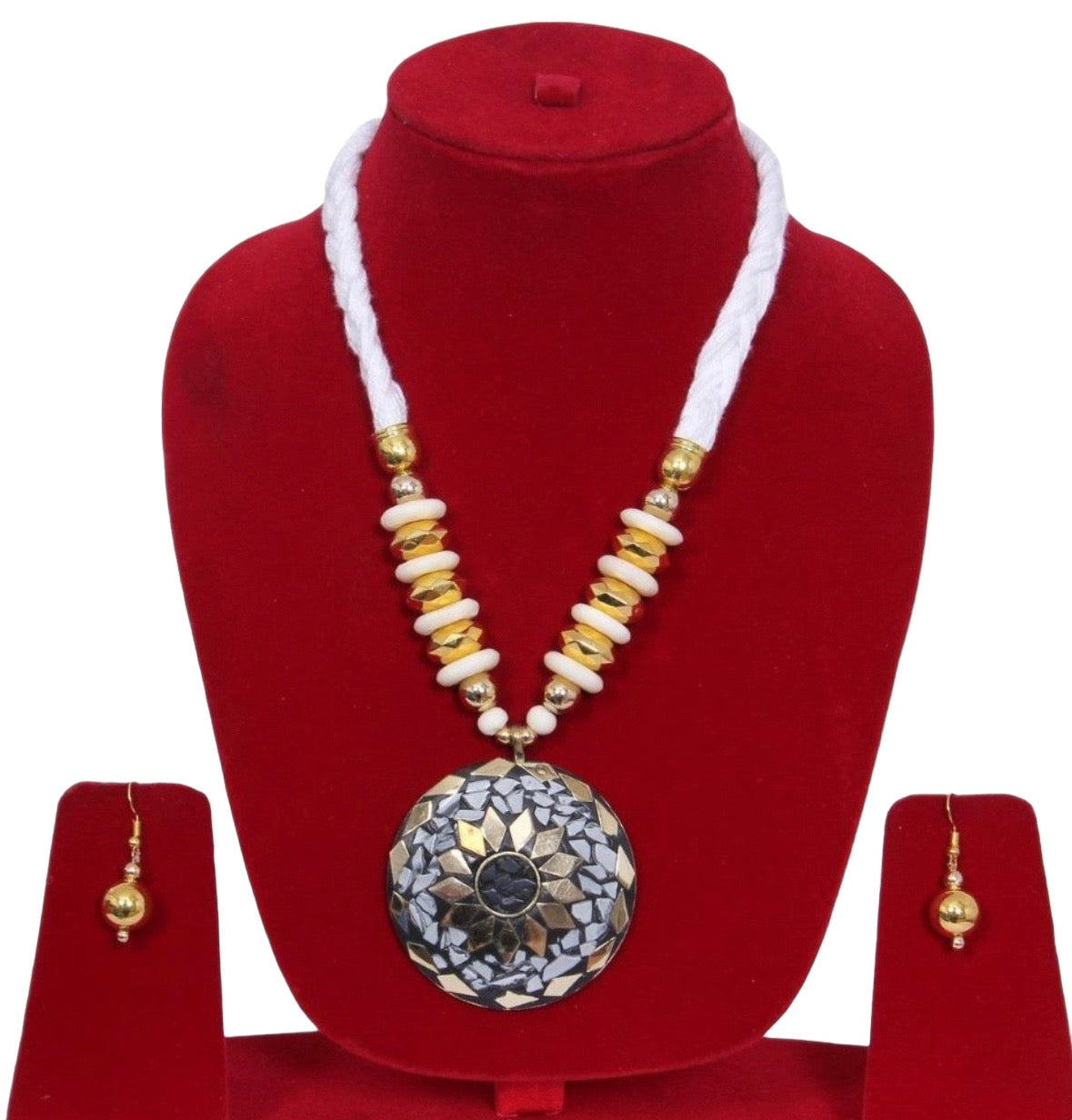 Chic Big Pendant White-Gold Wooden Beaded Necklace And Hoop Earrings Set / Ruchi