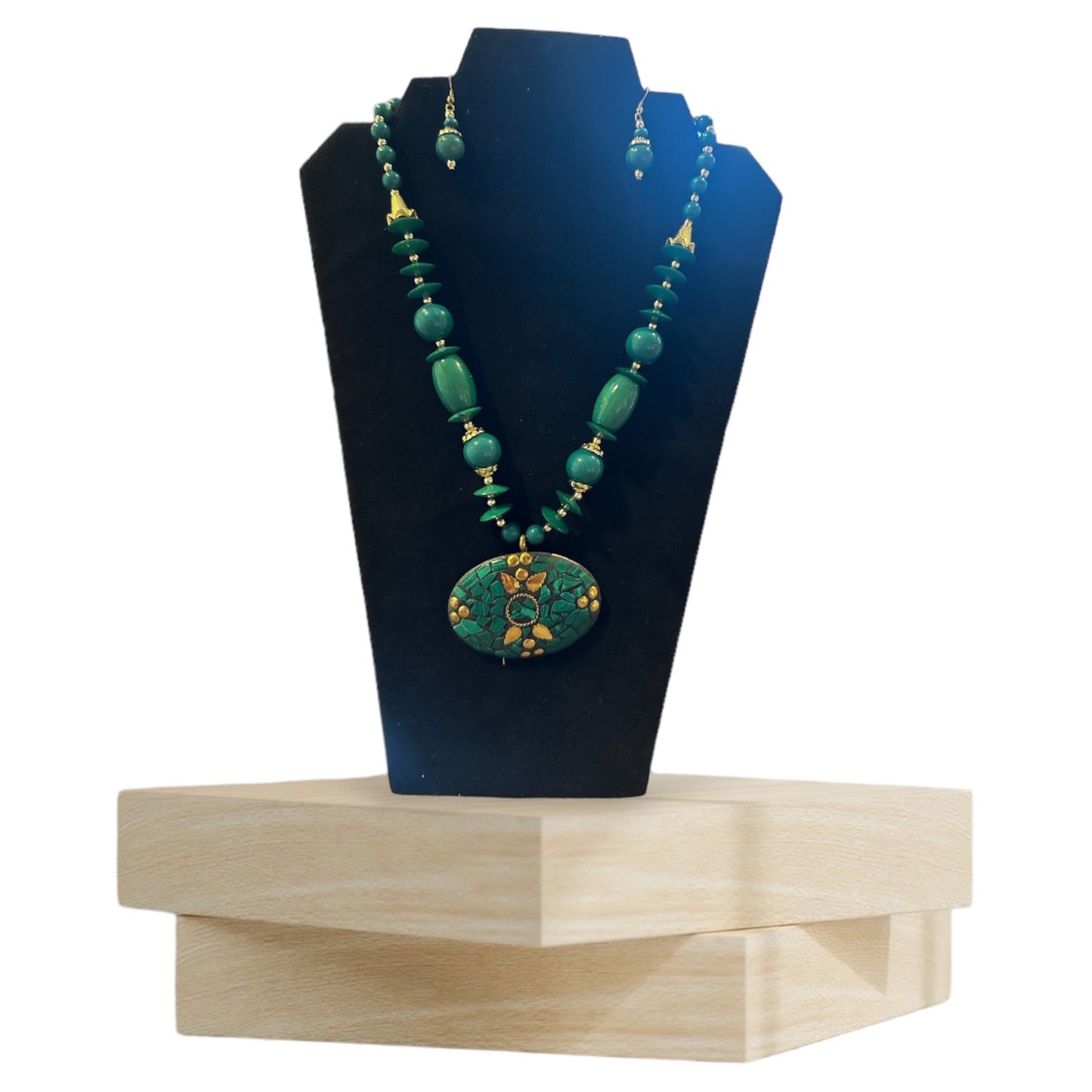 Elegant Blossoming Beauty Oval Green Pendant Beaded Necklace And Earrings Set / Ruchi