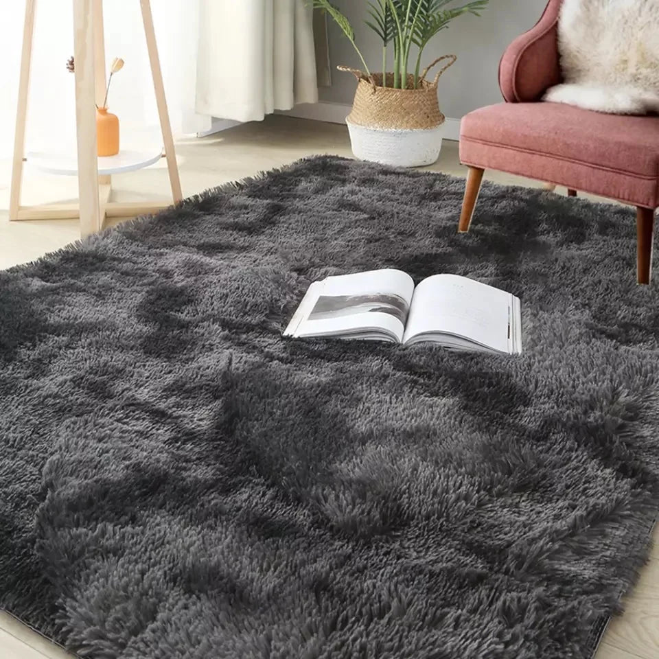 Appealing Design Solid Pattern Non-Slip Polyester Area Rug