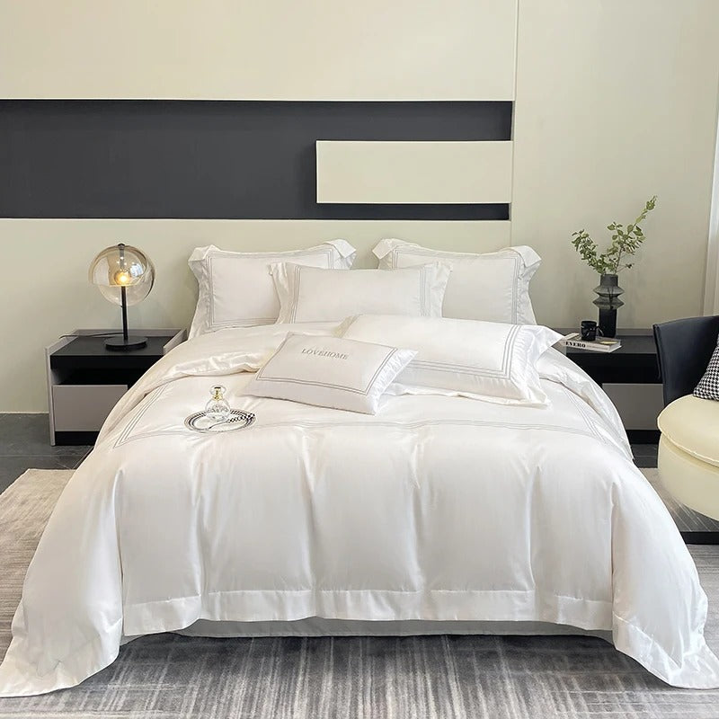 Enchanting White Stripe Design Cotton Bedding Set / Ruchi