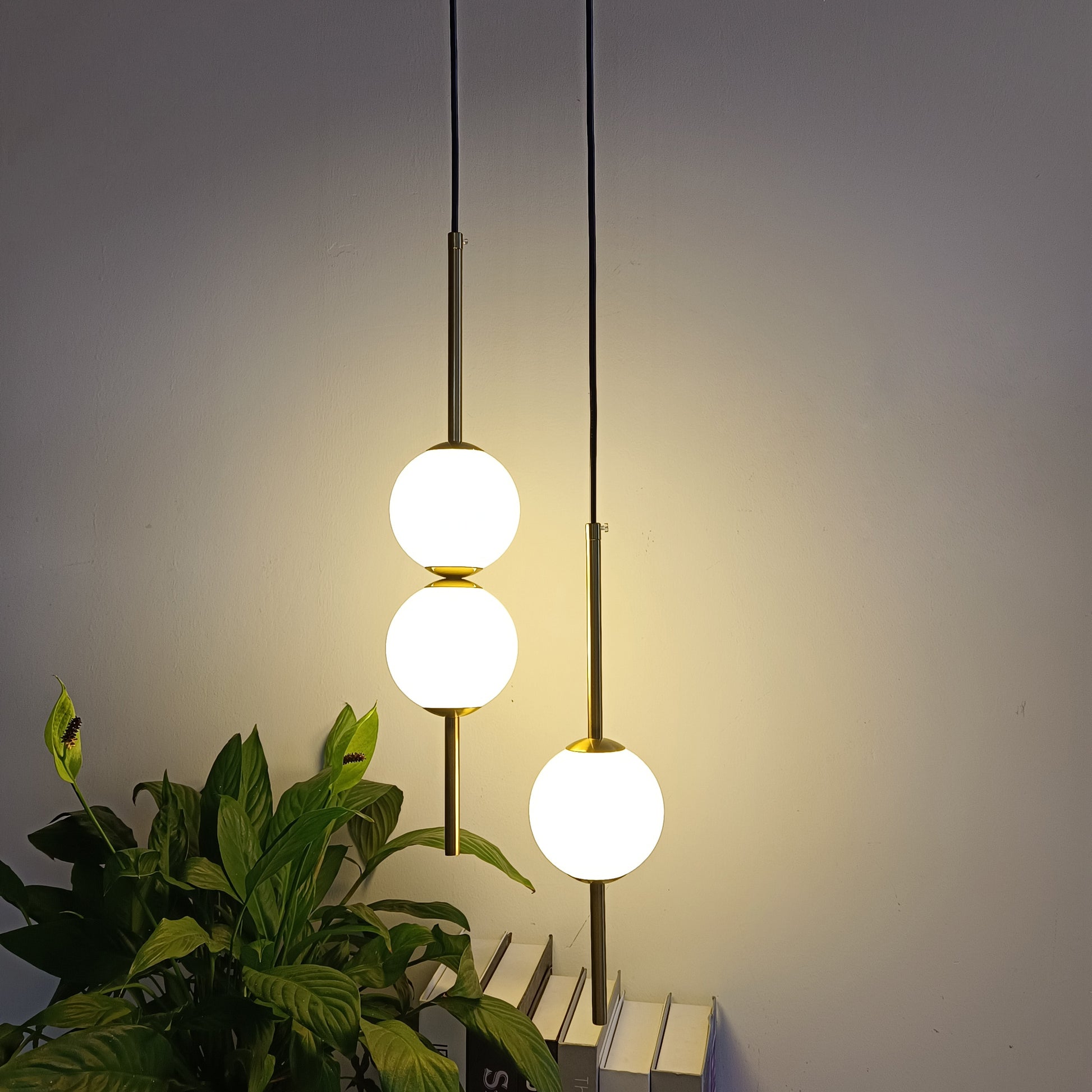 Elegant Glass Ball Design Hanging Lamp LED Pendant Light / Ruchi