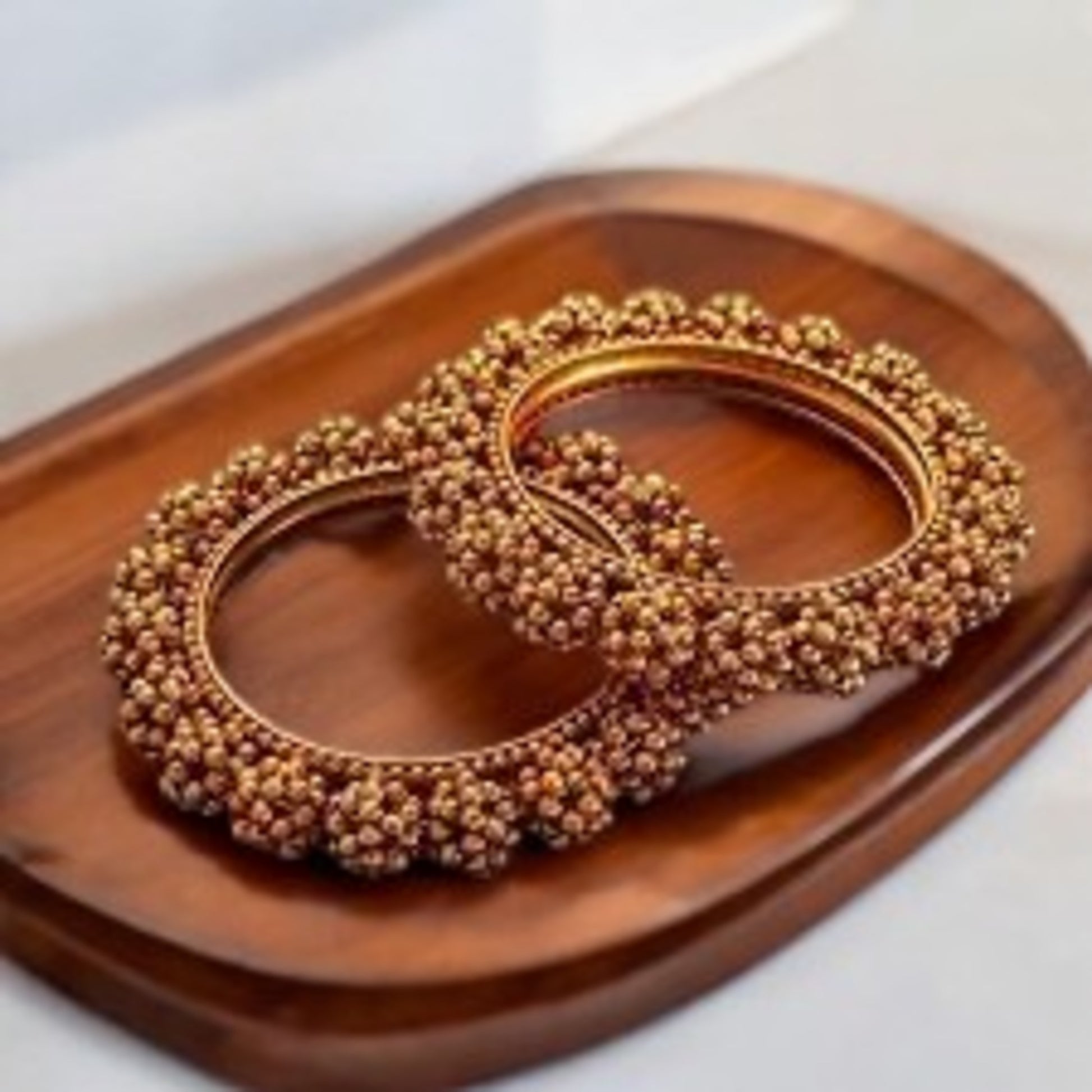 2 Pcs Modern Traditional Antique Indian Style Gold Plated Bangle / Ruchi