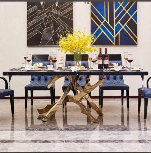 90 Inch Luxurious Black Marble Top Dining Table Set / Ruchi