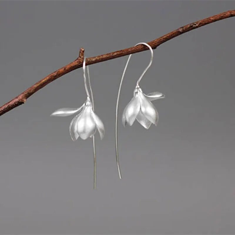 1 Pair Retro Flower Petal Metal Drop Earrings / Ruchi