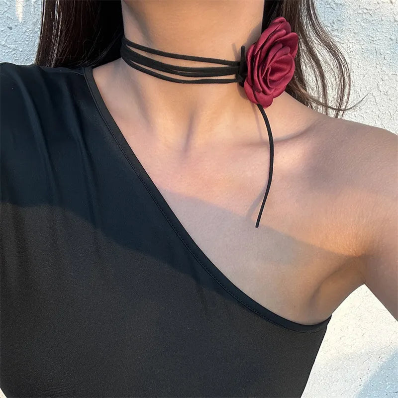 Enticing Flower Attached With Rope Chokers Necklace / Ruchi