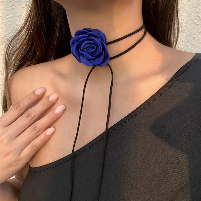 Enticing Flower Attached With Rope Chokers Necklace / Ruchi