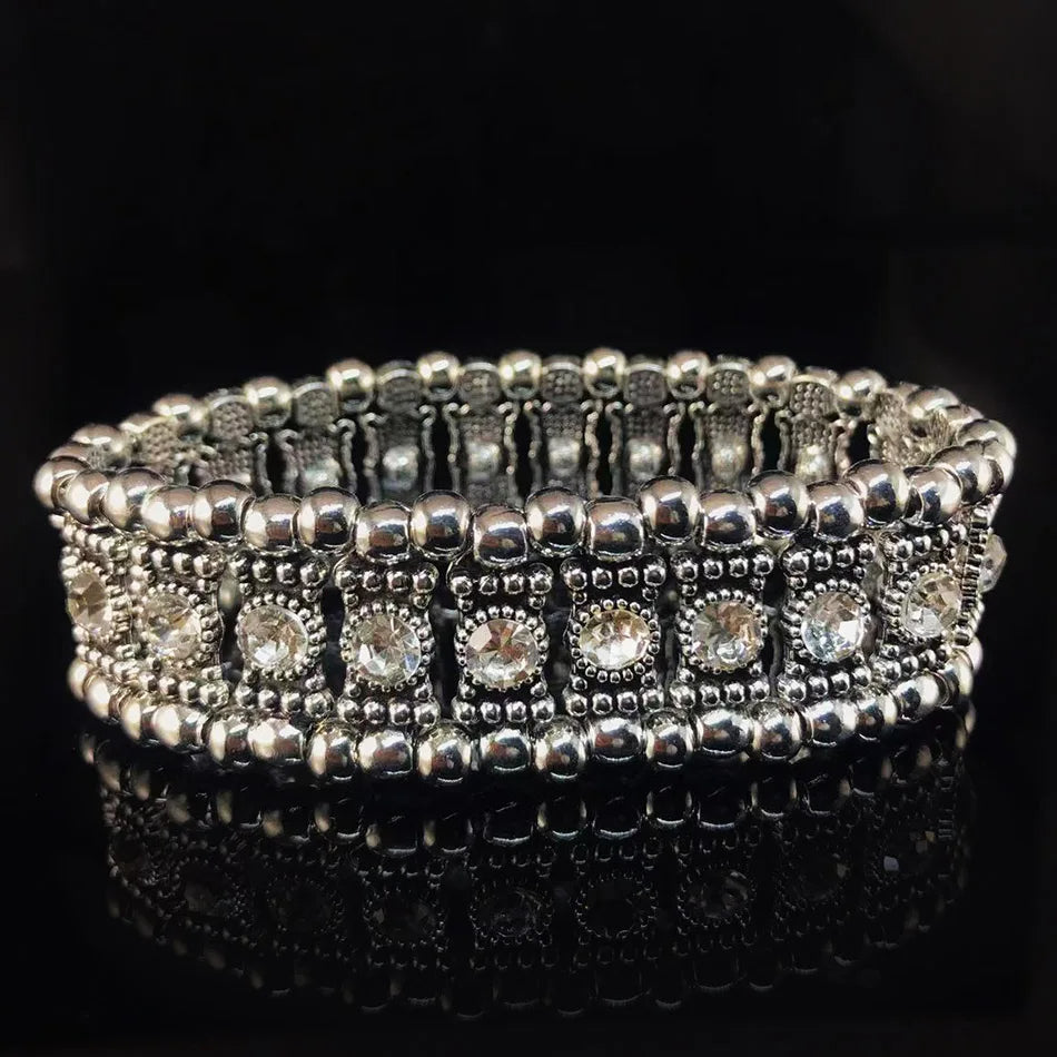 Classic Luxury Woven Glossy Round Stone Beaded Bracelet / Ruchi