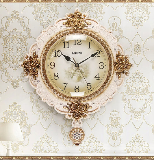 Antique European Style Clock / Ruchi