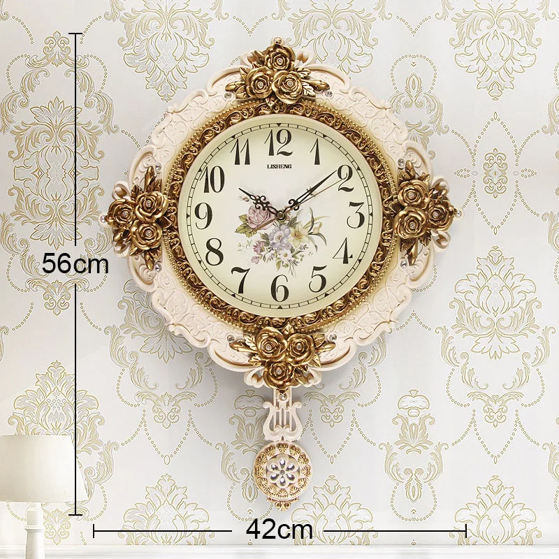 Antique European Style Clock / Ruchi