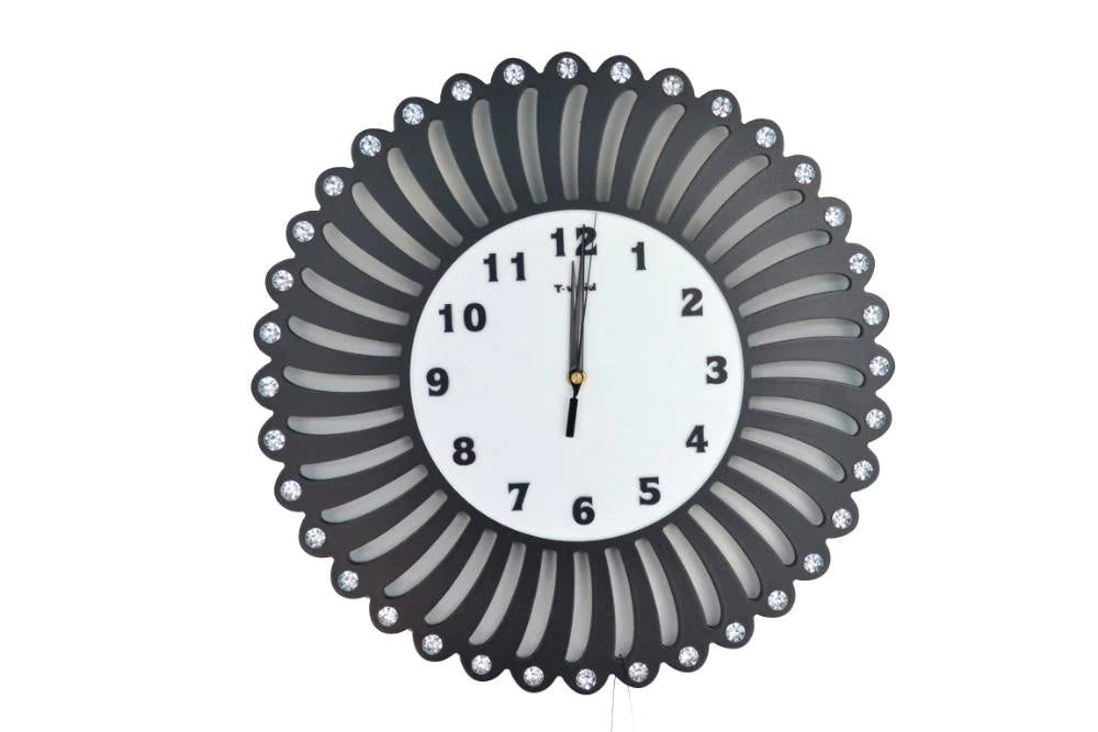 Modern Quartz Digital Glass Wall Clock / Ruchi