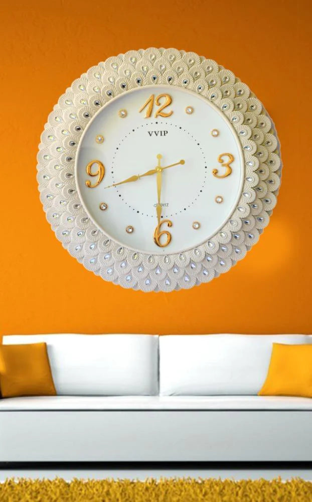 Classic Retro Style Wall Hanging Clock / Ruchi