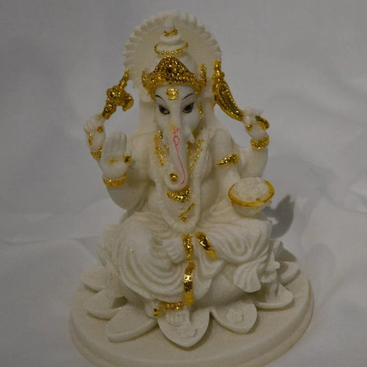 Marvelous 1 Pc White Polyresin Idol For Home Décor / Ruchi